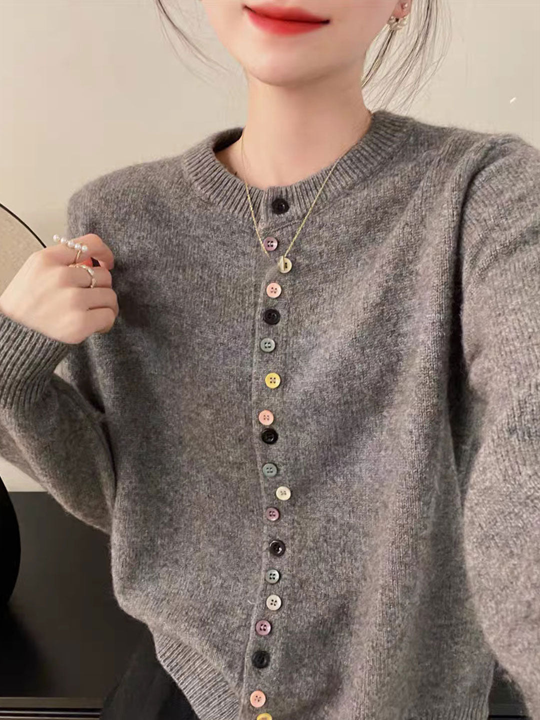 Amelia | Cardigan Tricotat Clasic cu Butoni
