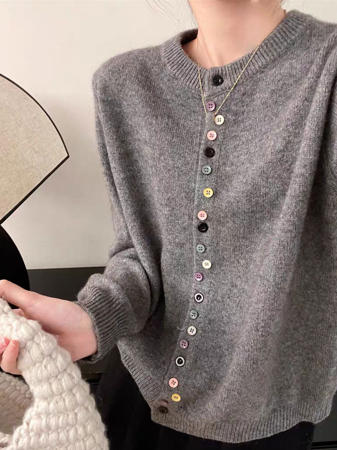 Amelia | Cardigan Tricotat Clasic cu Butoni