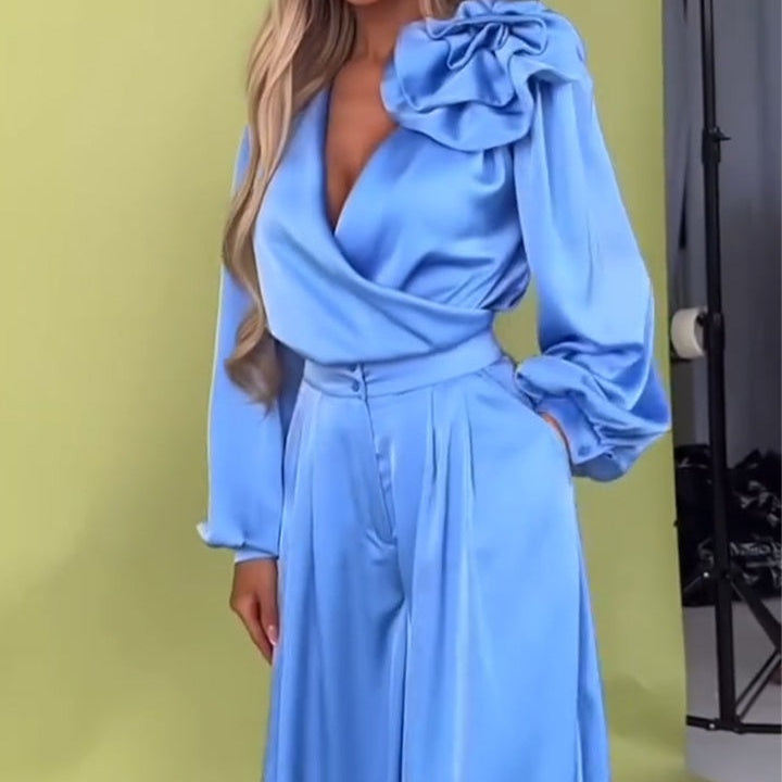 Compleu de lux cu cămașă din satin și pantaloni largi