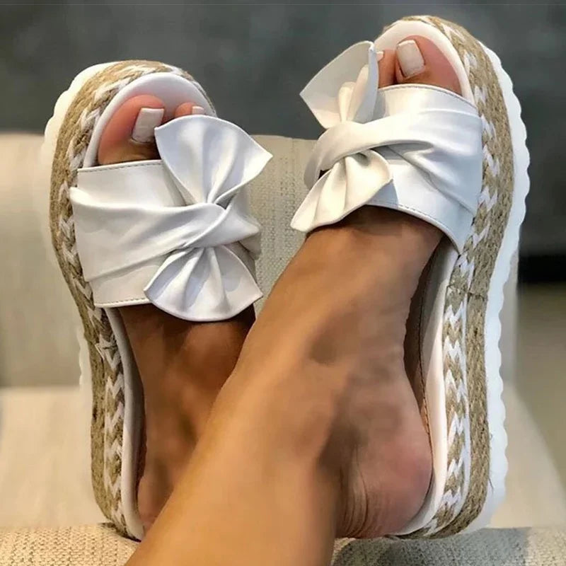 Camila™ - Sandale cu fundă florală și toc wedge