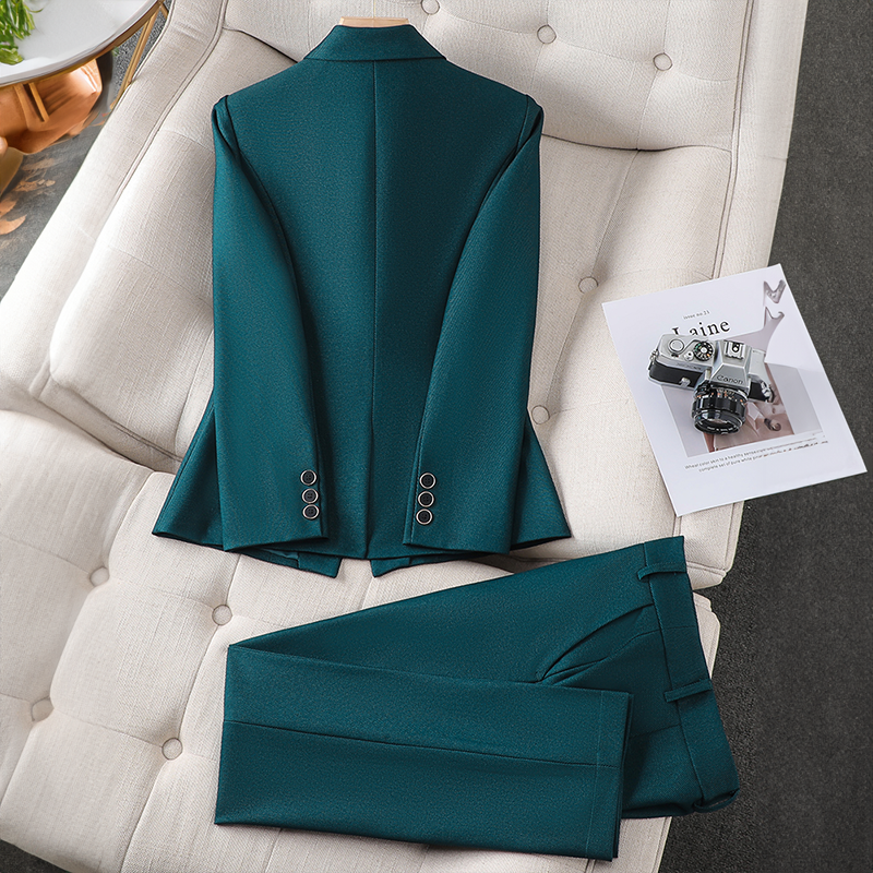 L'Aurablend™️ Sophistique Blazer Set
